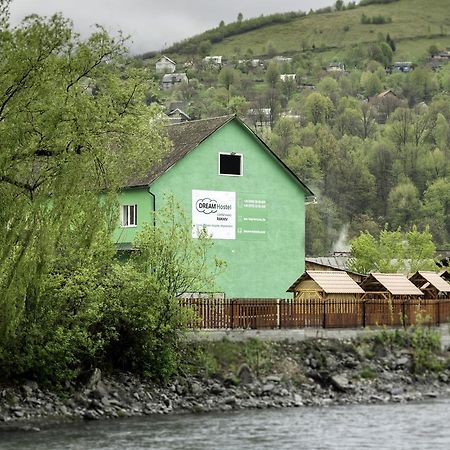 Dream Hostel Carpathians Рахив Екстериор снимка