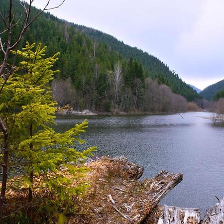 Dream Hostel Carpathians Рахив Екстериор снимка