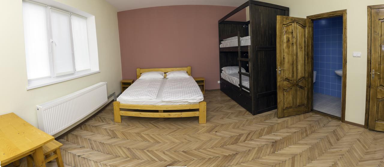 Dream Hostel Carpathians Рахив Екстериор снимка